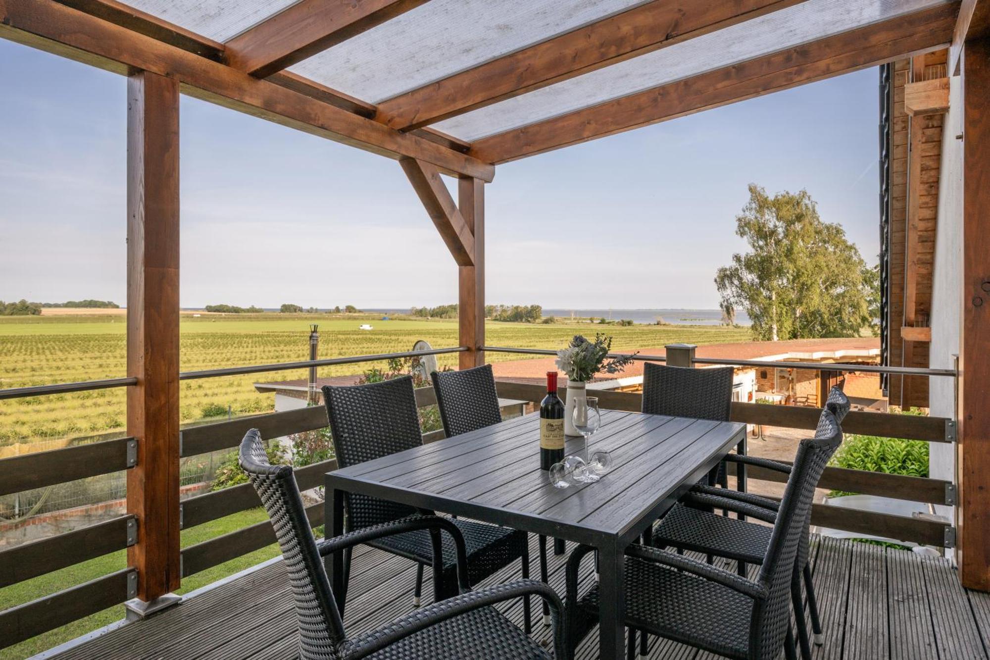 Reusenhof Am Haff Appartement *